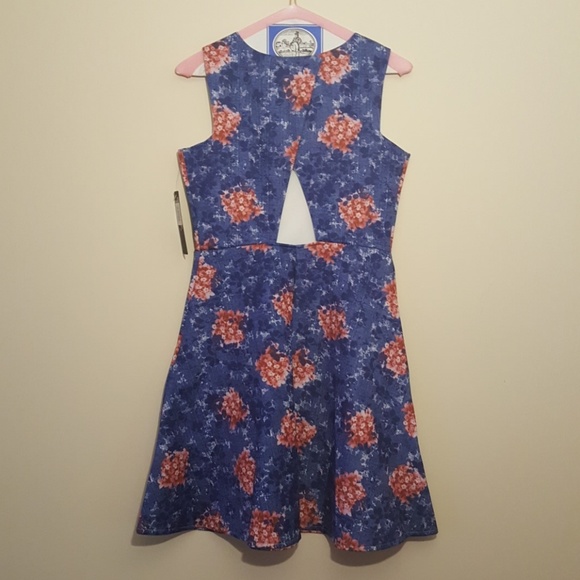 Floral Jumper - Picture 2 of 2